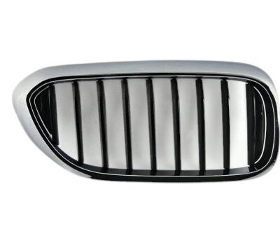 Решітка бампера права BMW G30