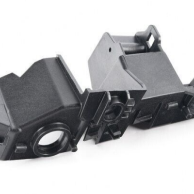 Направляюча бампера права Audi Q5 17-21