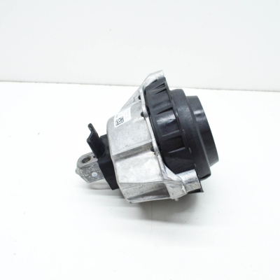 Опора двигуна ліва B48/B46/B47D