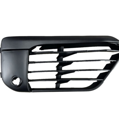 Решітка протитум. фари (права, чорна, під камеру) BMW X1 (F48/F49) 51117453980