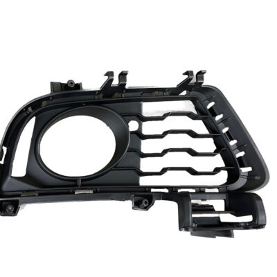 Решітка в бампер (права) · M Paket BMW 3 GT (F34) 51118057324