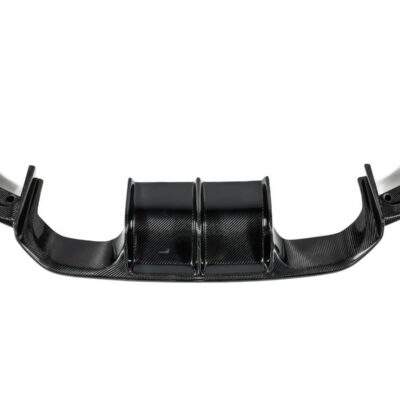 Карбонова накладка заднього бампера (Дифузор) на BMW M3 M4 F80 F81 F82 F83 (Стиль Vorsteiner) M3 / M4 бампер