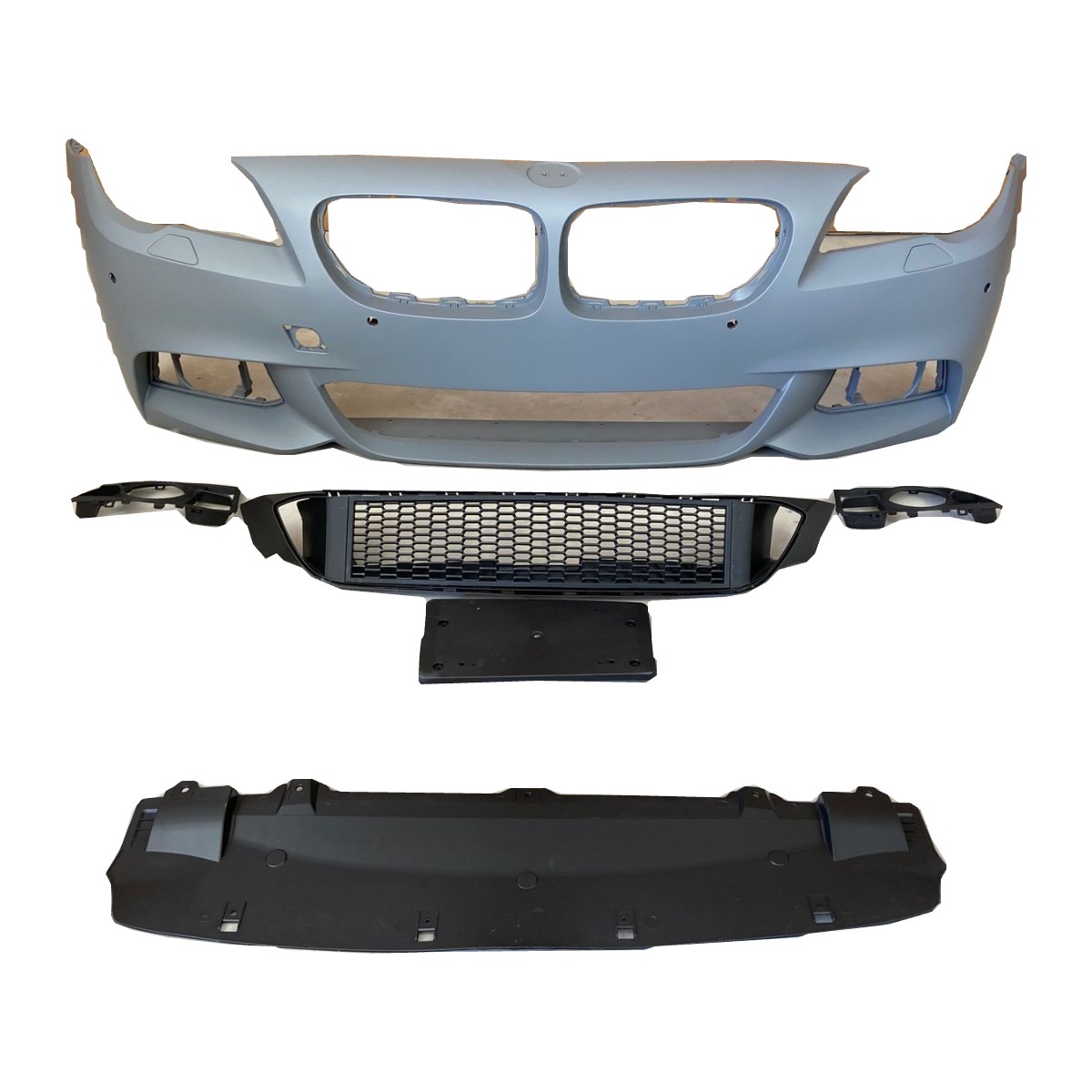 Передній бампер BMW F10 F11 (2010-2017) Стиль M-Paket