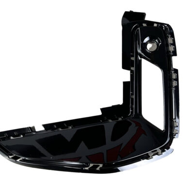Рамка протитуманної фари (ліва) · BMW 3 (G20 / G21 рест.) 51118085697