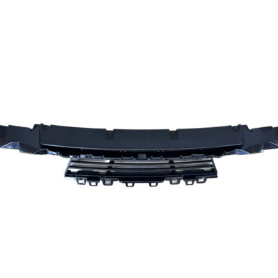 Решітка в бампер (нижня) BMW 3 (F30 / F31 рест.) 51117386152