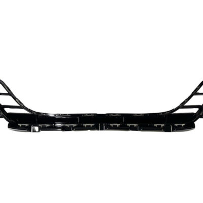 Решітка в бампер (нижня) BMW 4 (G22) 51118077358